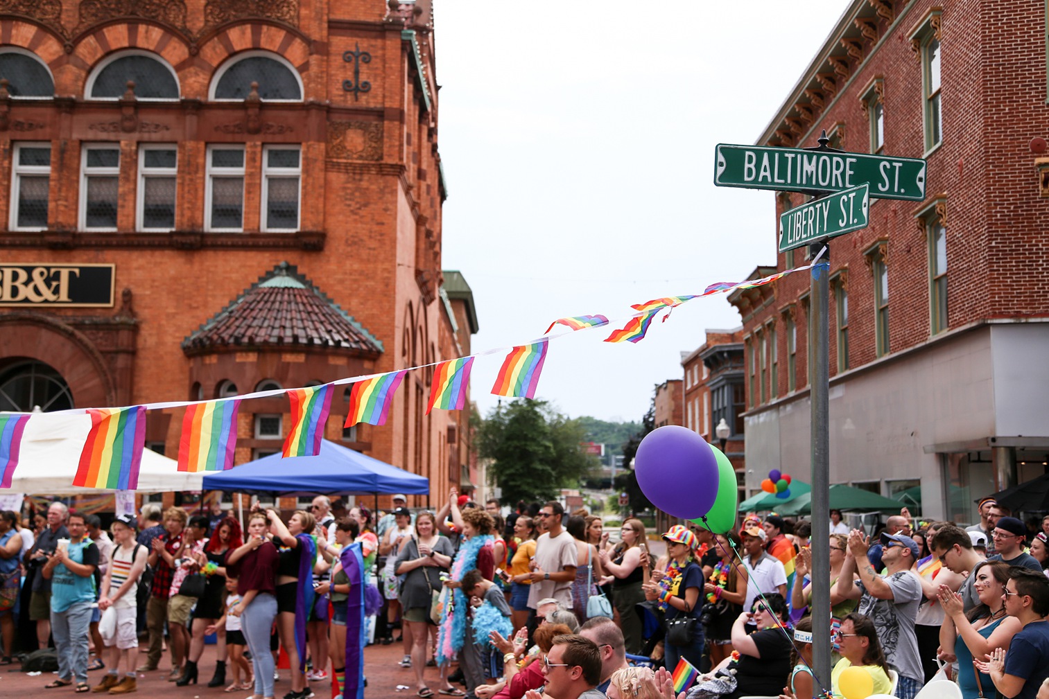 Pride2018_266_family peek.jpg