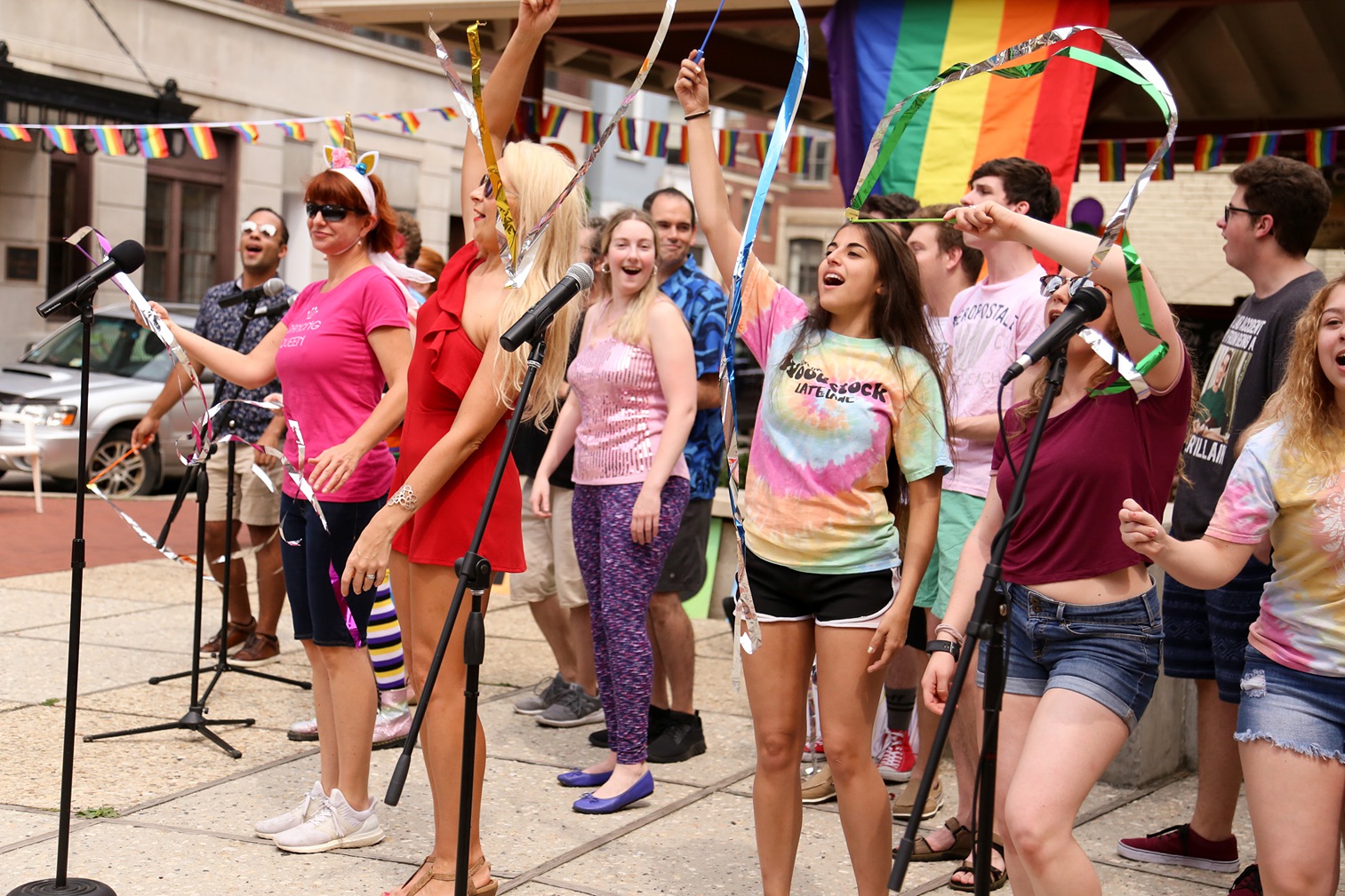 Pride2018_030_family peek.jpg