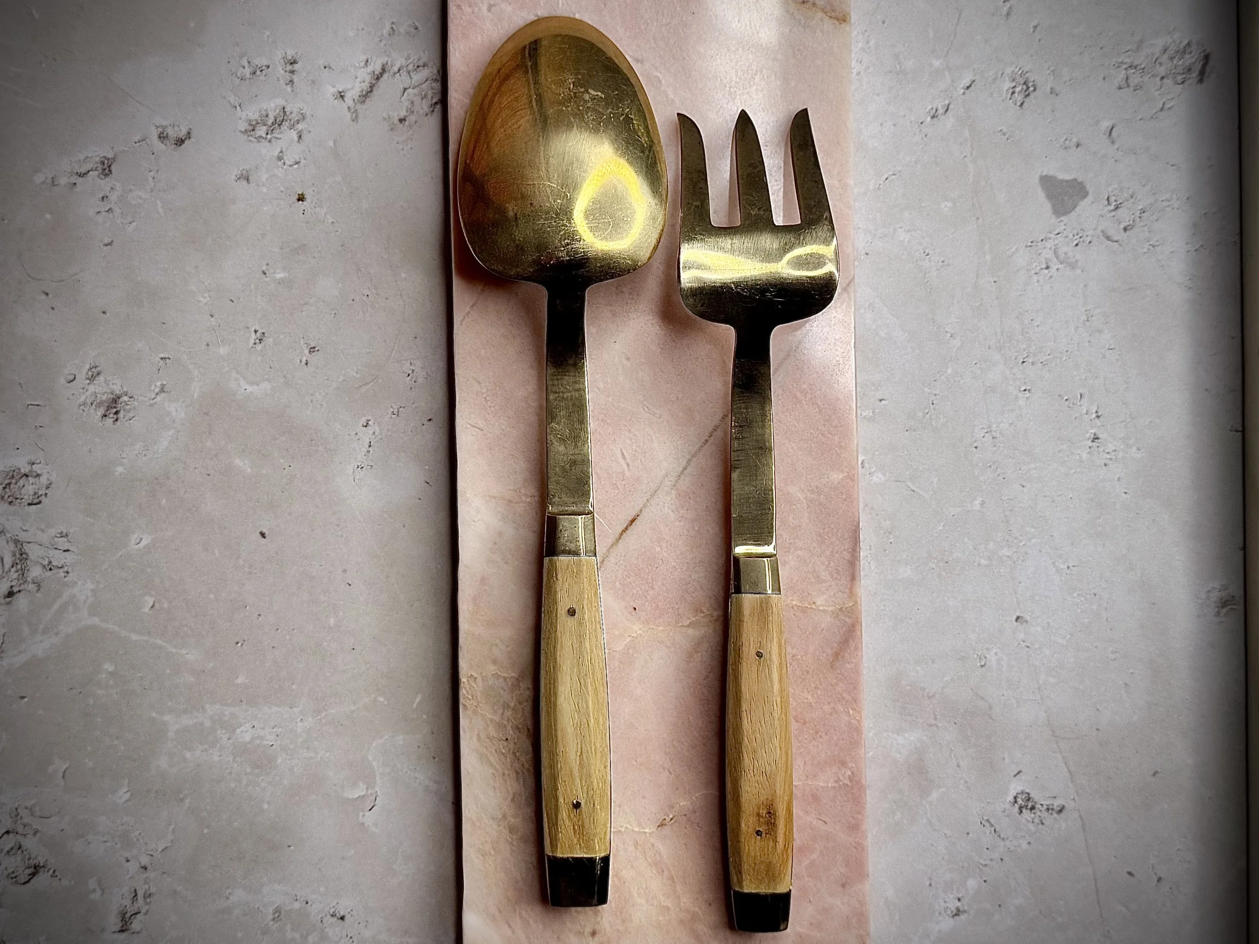 Chic Serving 2 3.jpeg