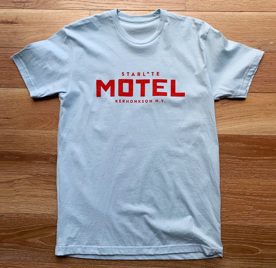 T-shirt "Do Not Disturb"