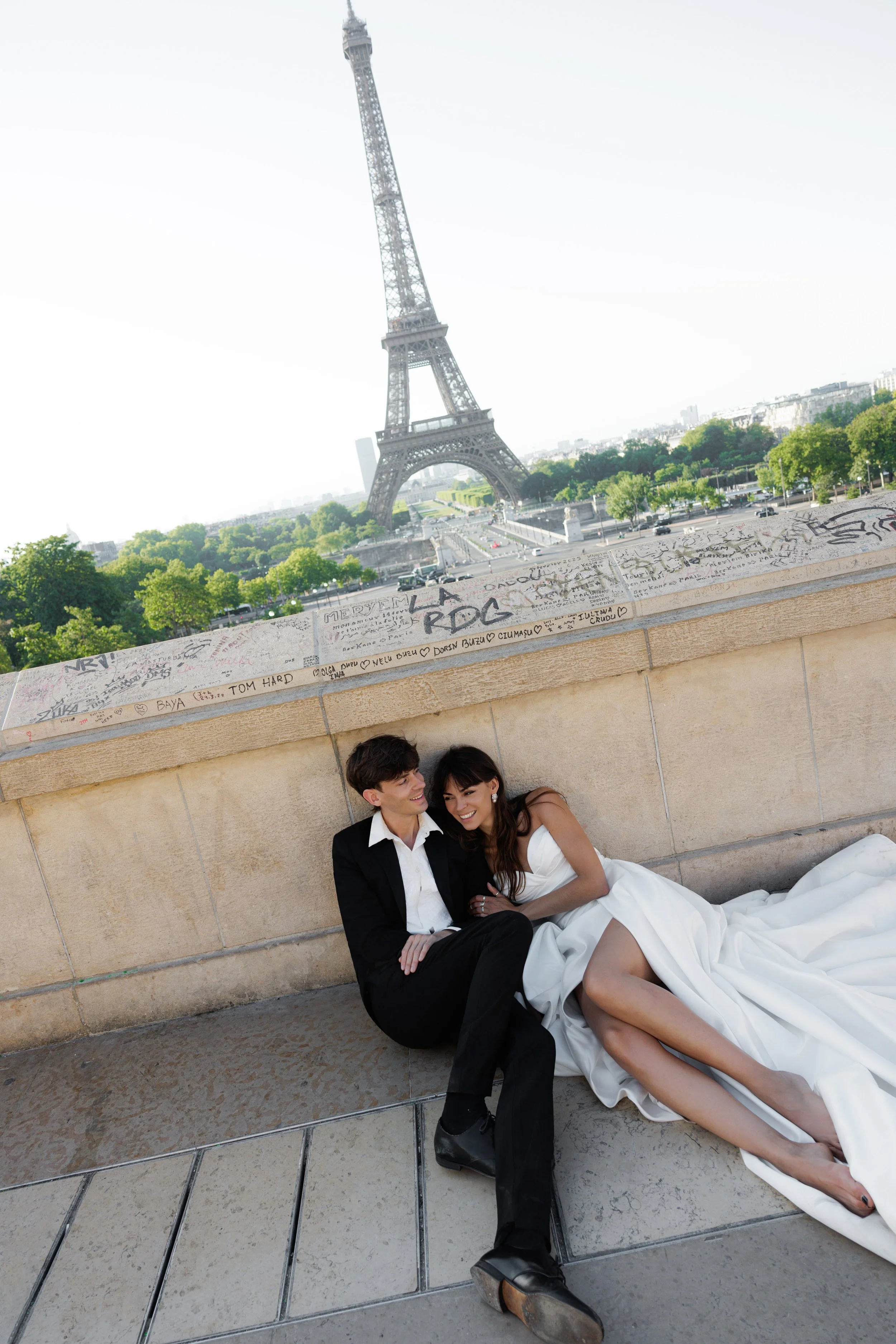 ED250701_Alexia&Nicholas_Eiffel_Tower-1158.jpg