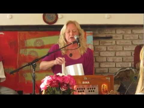 First mantra Kirtan workshop