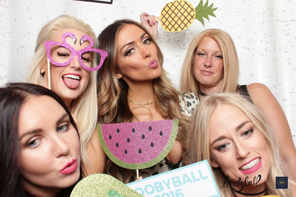 0c7e6-mdrn-photo-booth-ottawa-boobyball-2016-80.jpg