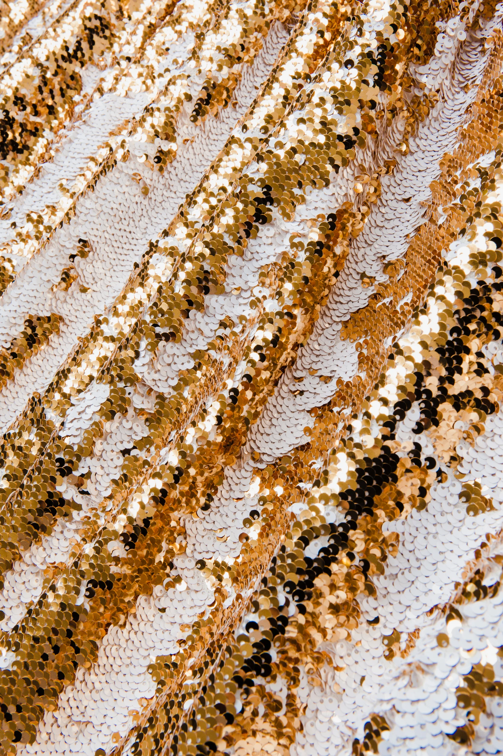 WHITE & GOLD