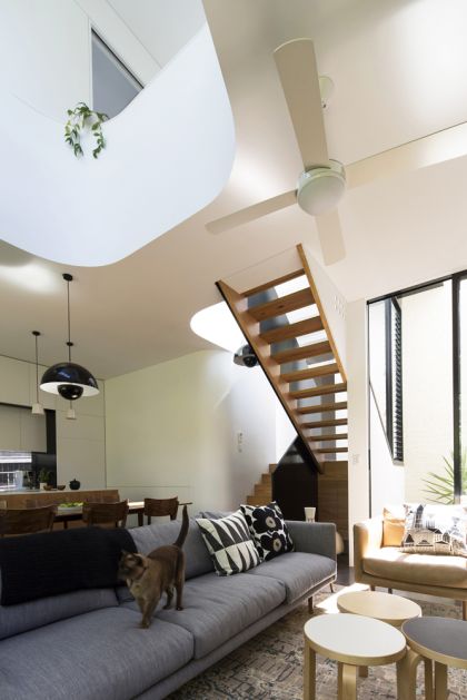 ChristopherPollyArchitect_UnfurledHouse_22b-20160311234609-r-w420-q80-m1457700369.jpg