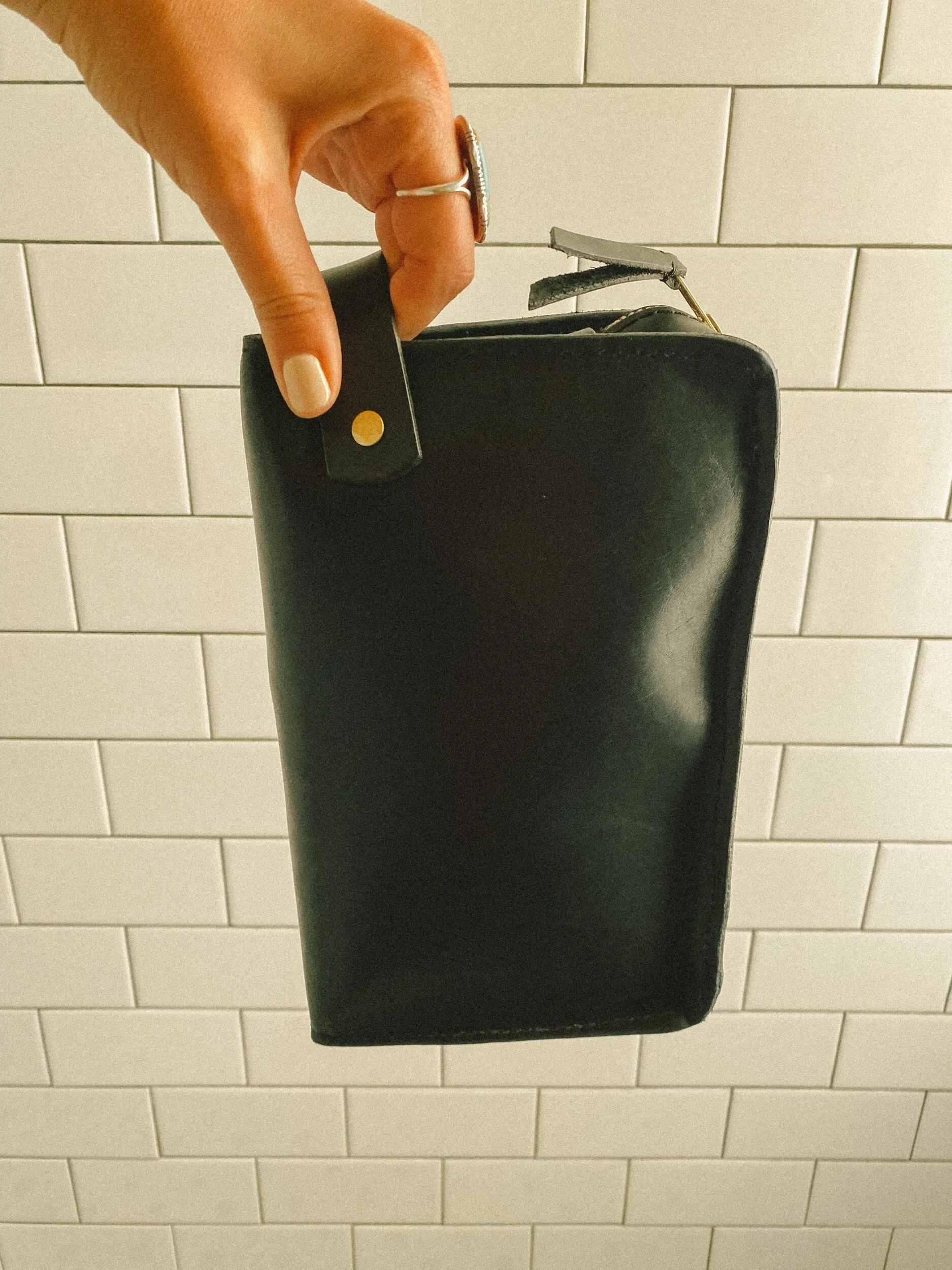 E2853AC6-08B3-4C18-8D64-6BC416E8F057