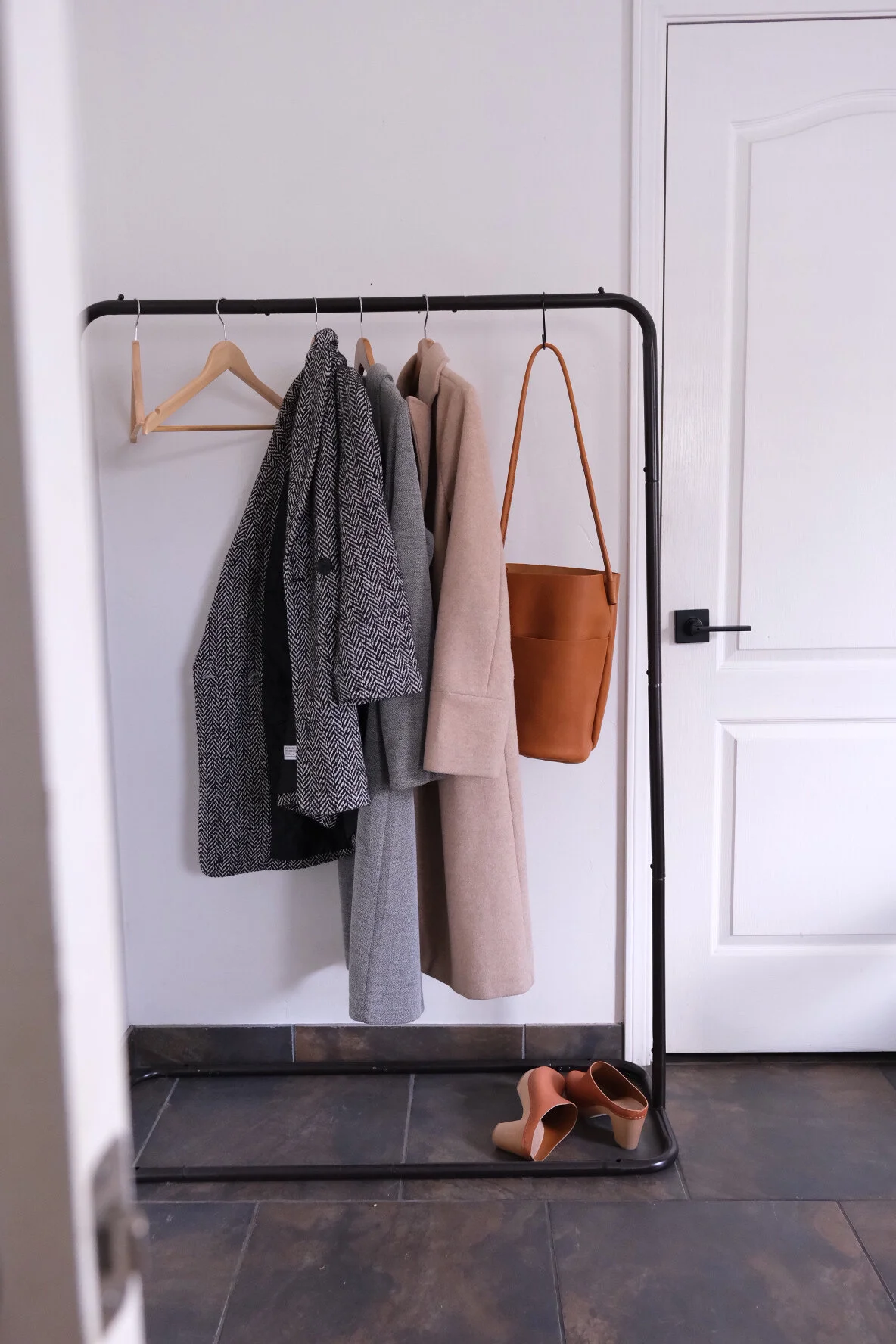 The Modern Bucket Bag - Saddle Tan