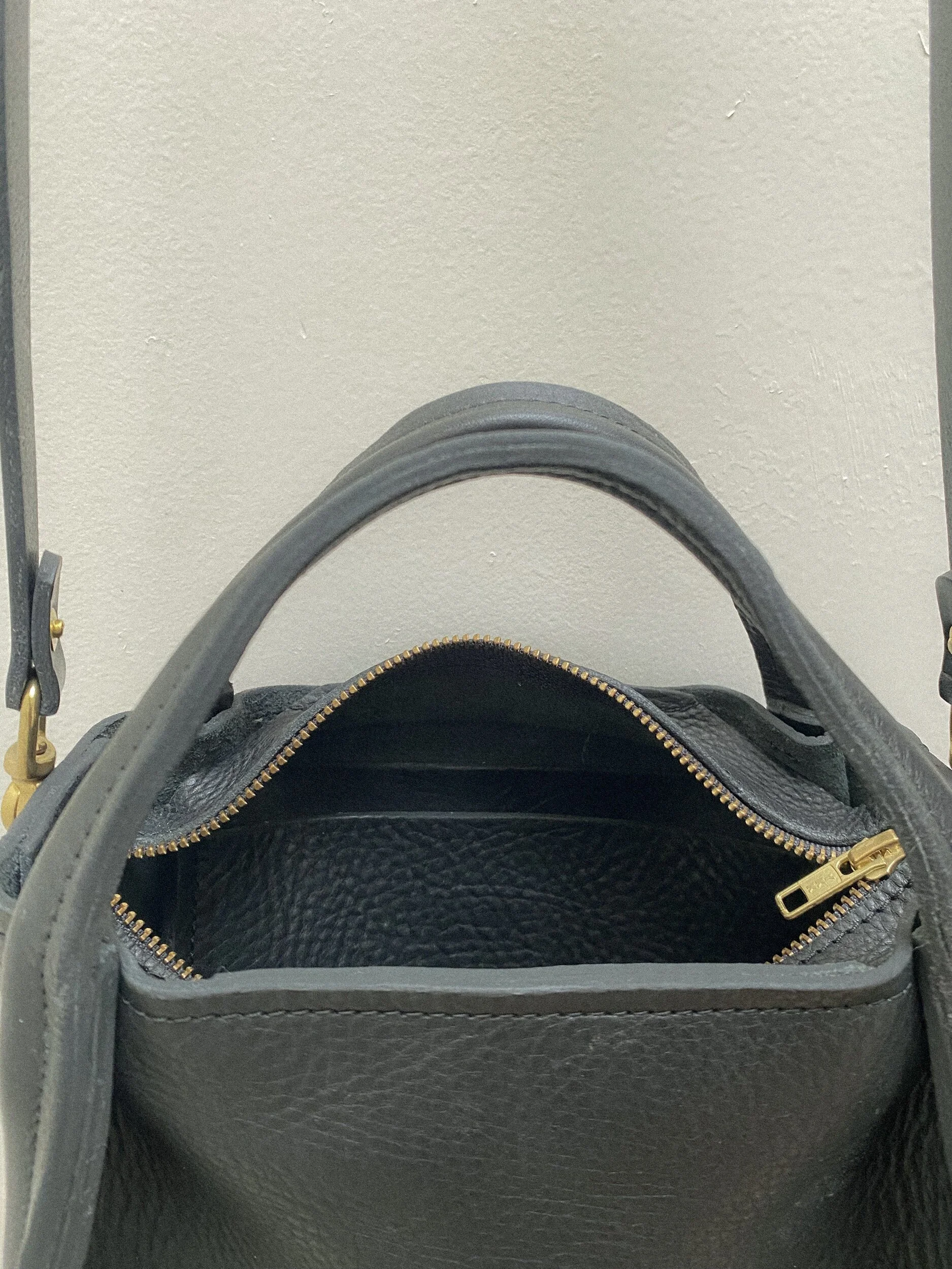 62A5593C-A135-41DC-B36C-AE7DABA4EA15