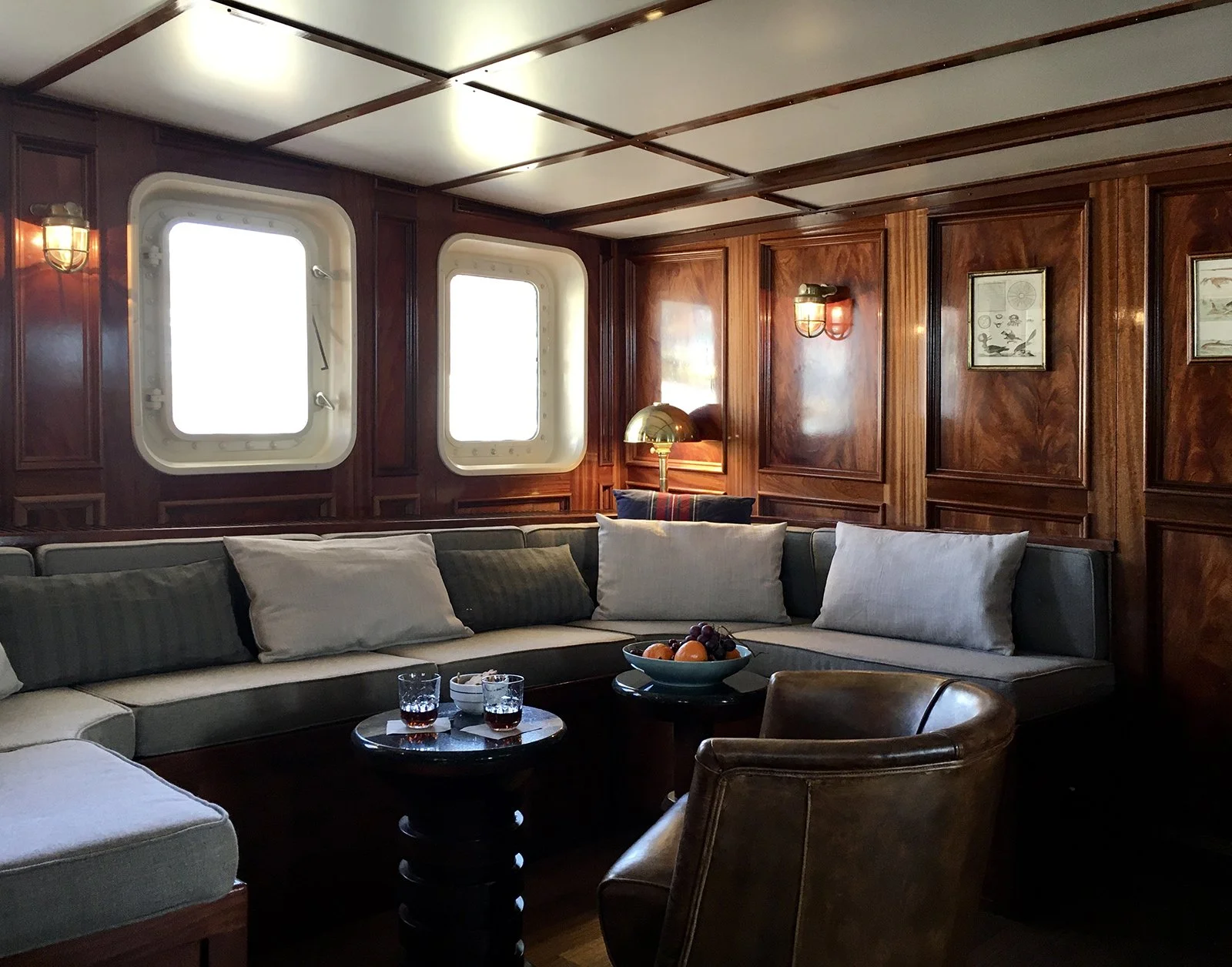Lounge sofa.jpg