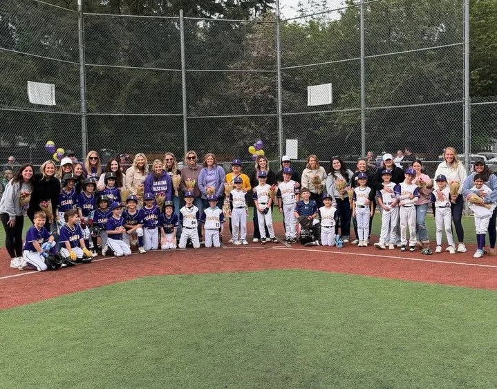 It wouldn&rsquo;t be Mother&rsquo;s Day without some baseball! ⚾️🌸

Our IBC 8&rsquo;s scrimmaged each other in a well-played game by both teams. The dads spoiled the moms with an amazing spread of food and drinks, and the boys made the day extra spe