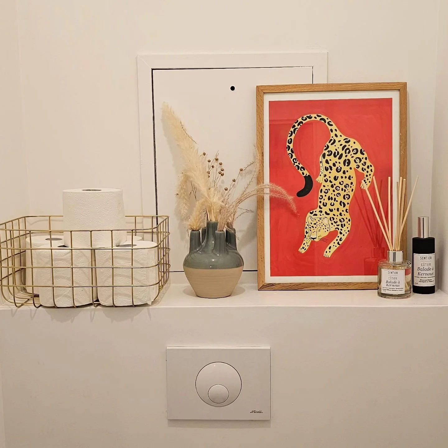 On adore faire de vos petits coins des petits boudoirs cosy avec notre d&eacute;co et nos parfums d'int&eacute;rieur &agrave; tomber et #MadeinFrance 🥰
. 
. 
. 
#Breizh #Bretagne #BZH #BreizhMaBro #BZHPower #BretonPower #BretonnePower
#GigiLaMouette