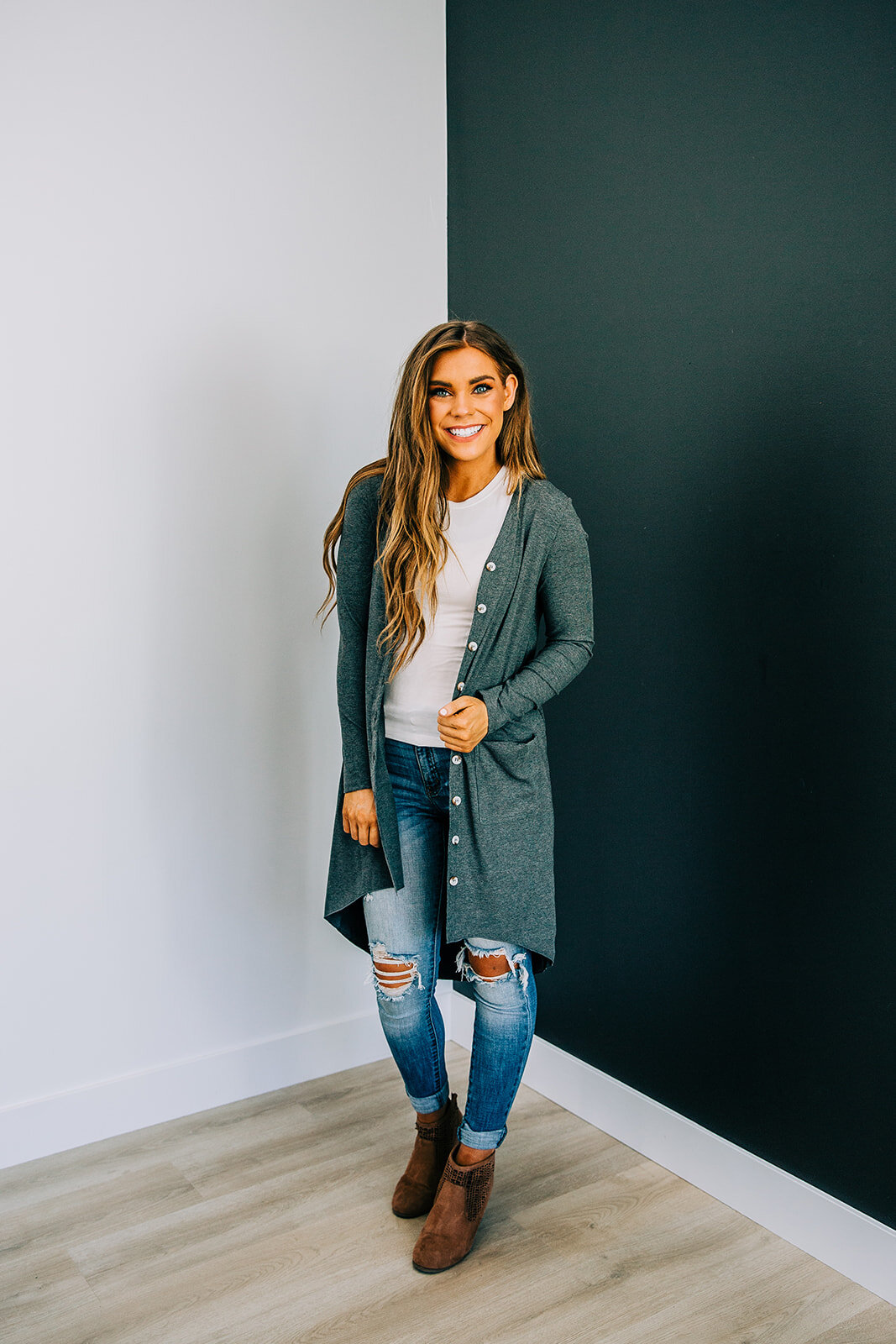  long sleeve extra long cardigan waffle knit green cardigan with white tee underneath and distressed light wash jeans fall outfit ideas for modest clothing boutique bella alder photography professional commercial photographer in logan utah #onlinesho