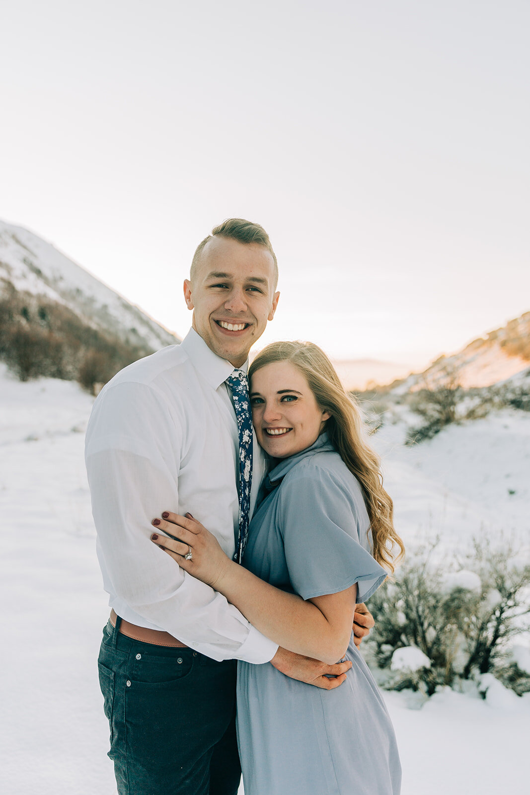 3 cute poses everyone can do for their engagement photos — Emma Nicole  Photography
