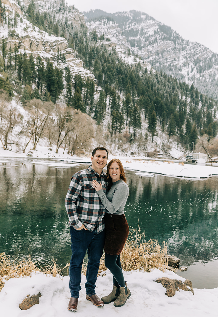 How to Dress for Winter Engagement Photos in Salt Lake City Utah