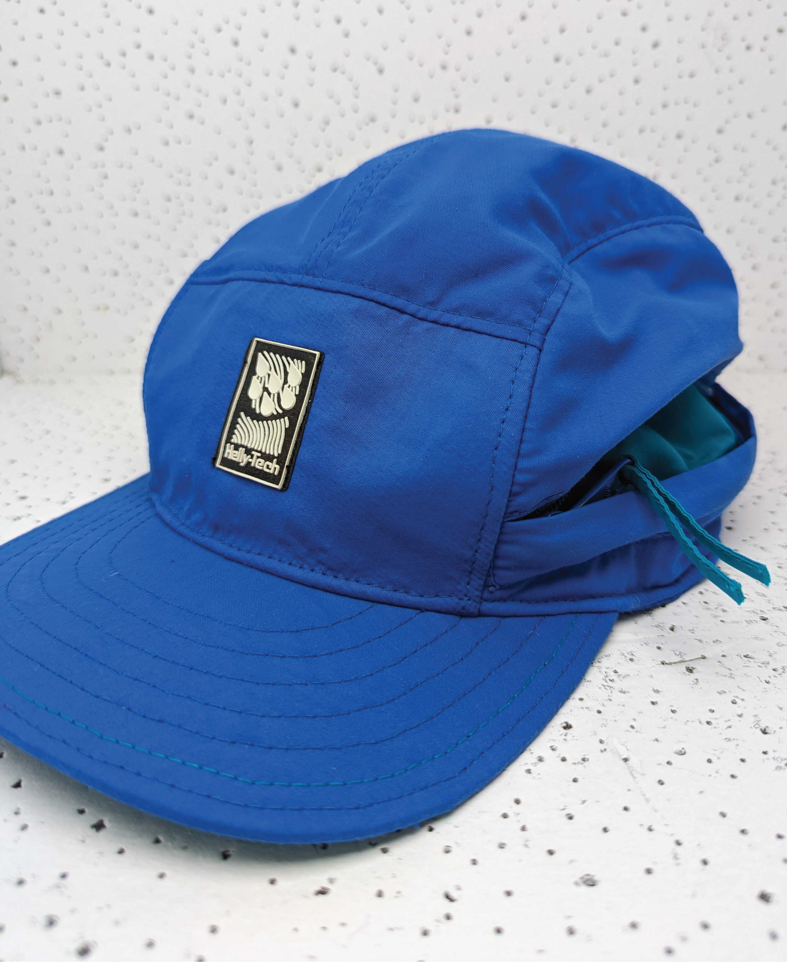 Helly Hansen Posts-09.png