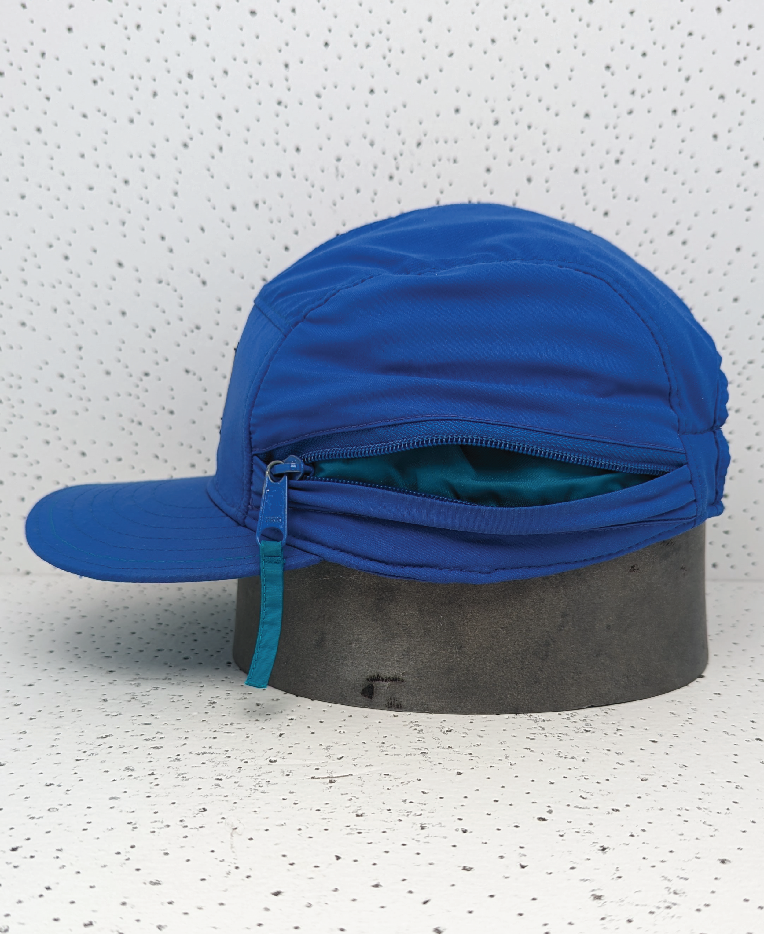 Helly Hansen Posts-03.png
