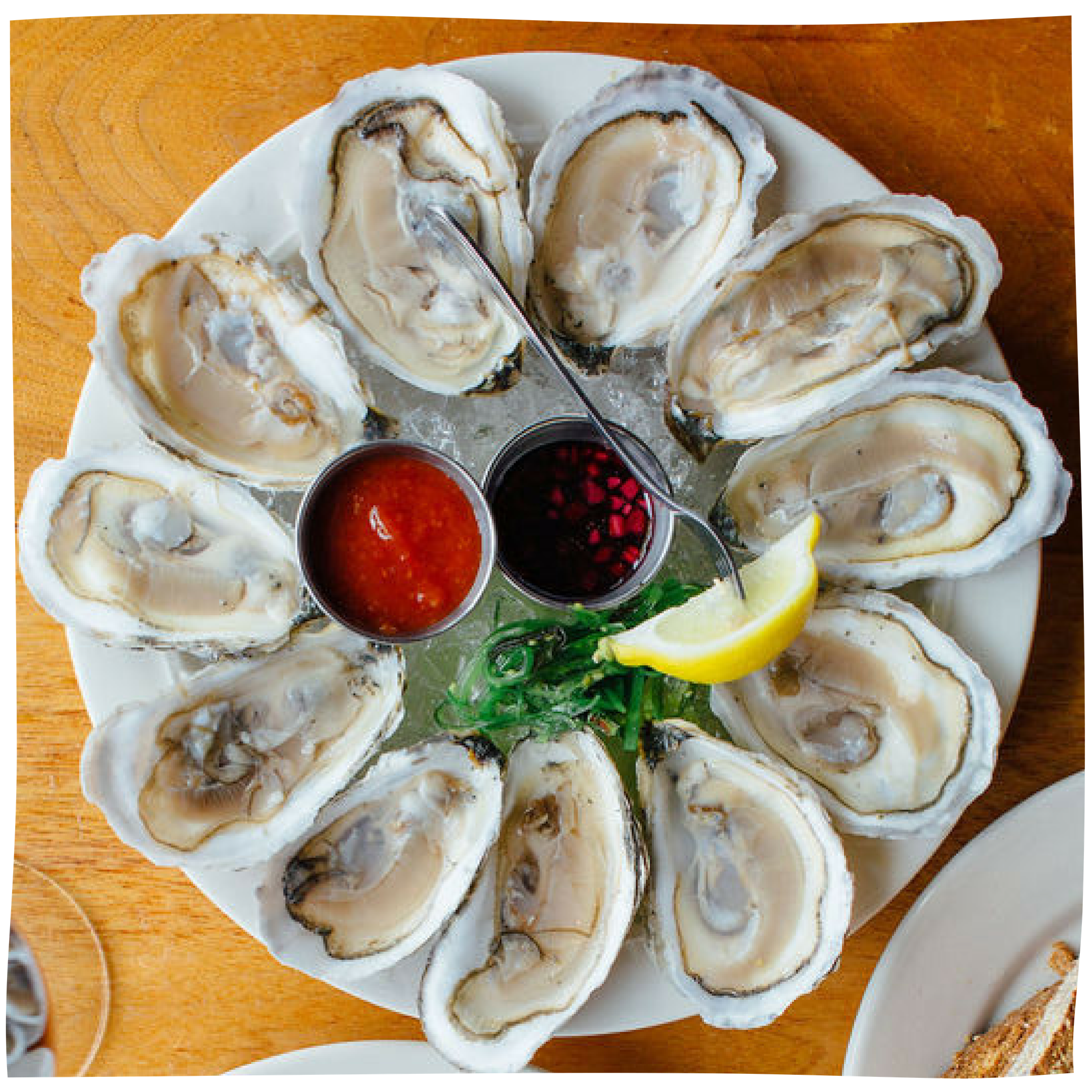 oysters_platter_sauces.png
