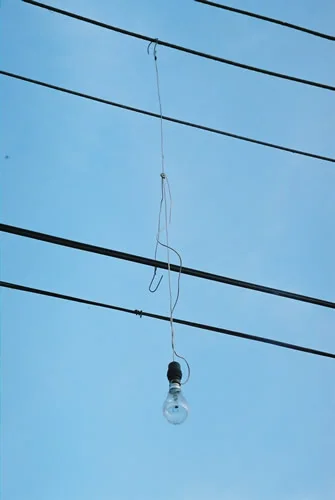 Annabel_Illingworth_Nepal_lightbulb.jpg