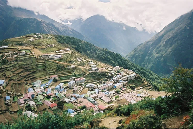 Annabel_Illingworth_Nepal_namche_bazaar.jpg