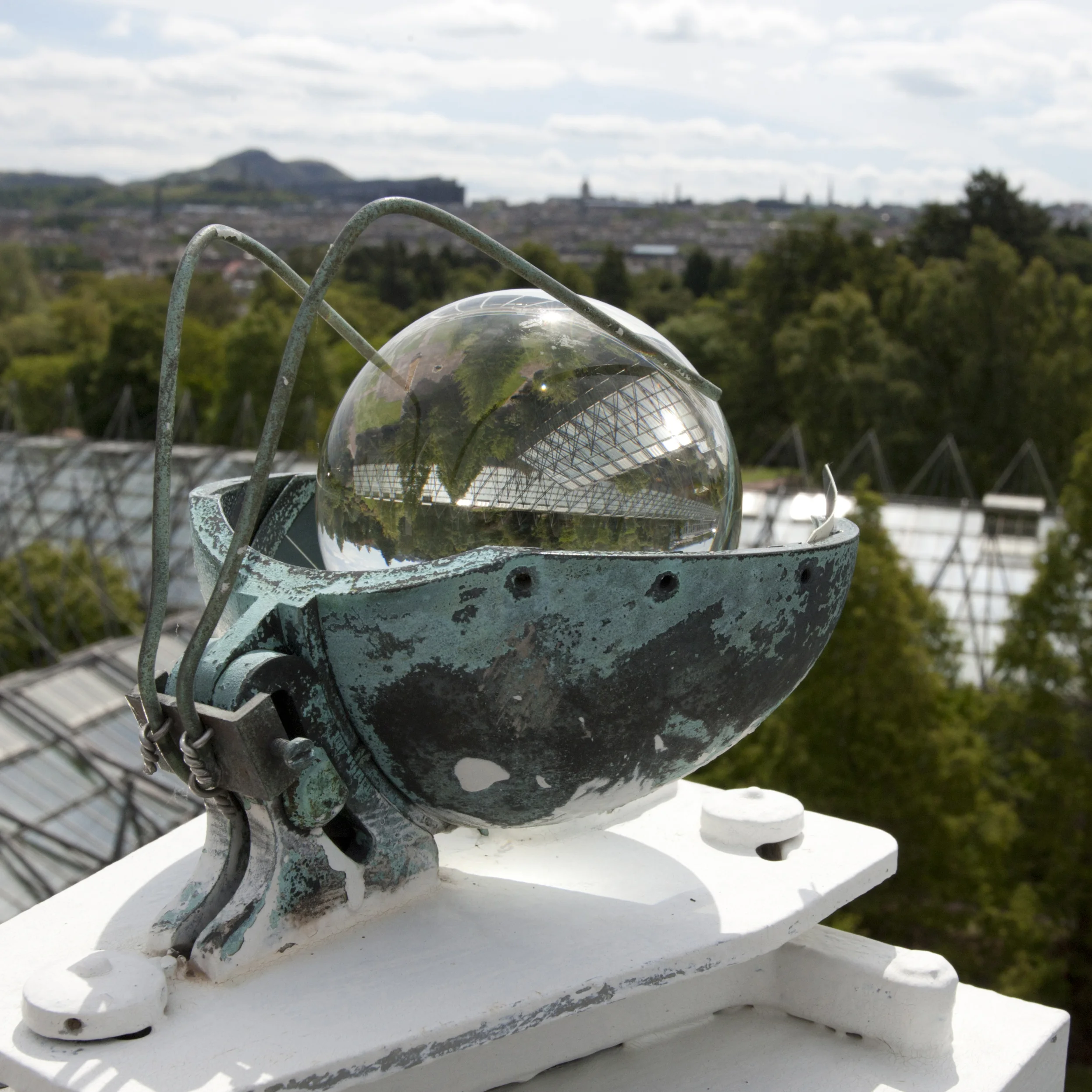 Annabel_Illingworth_Exhibition Edinburgh Rooftops CampbellStokesSunshineBall.jpg