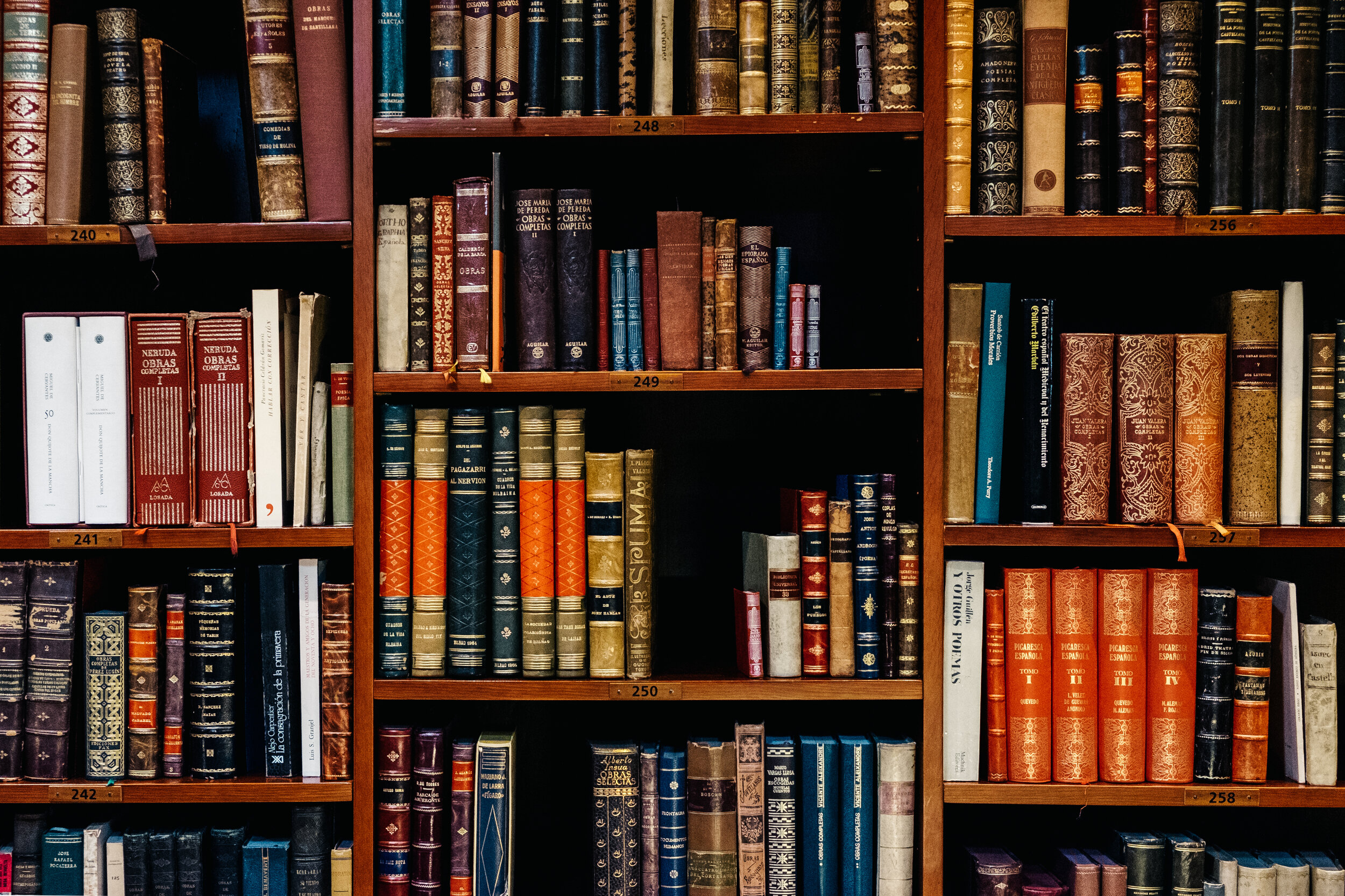 Interlachen Public Library