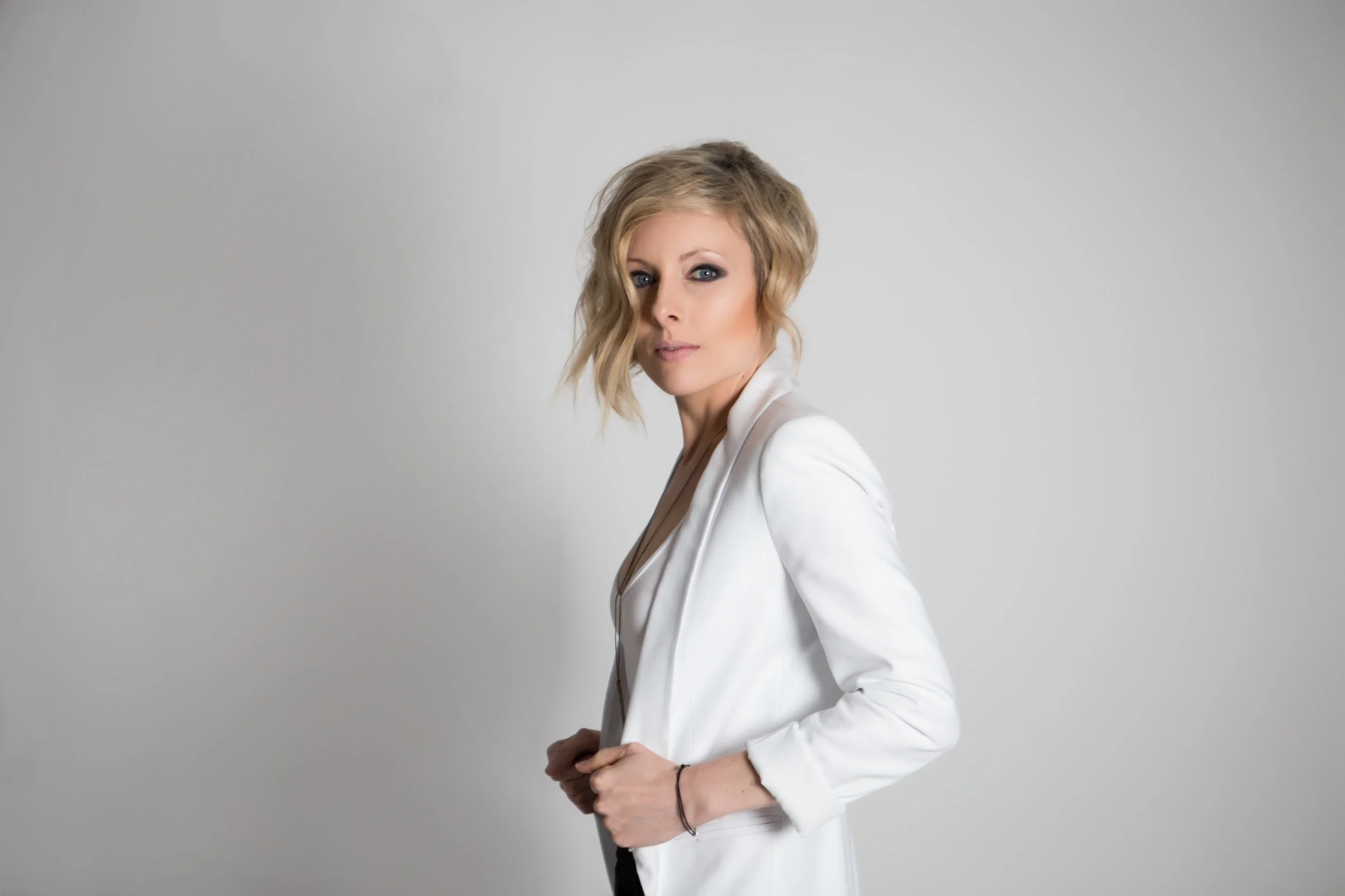 Hi Res_Christina Martin Press Photo_By Lindsay Duncan.jpg