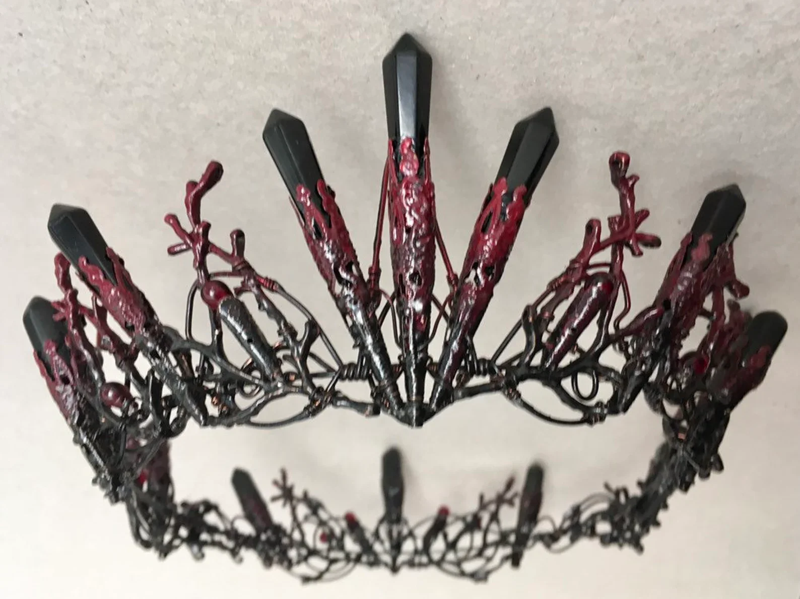 Vivienne Ombré Gothic Crown