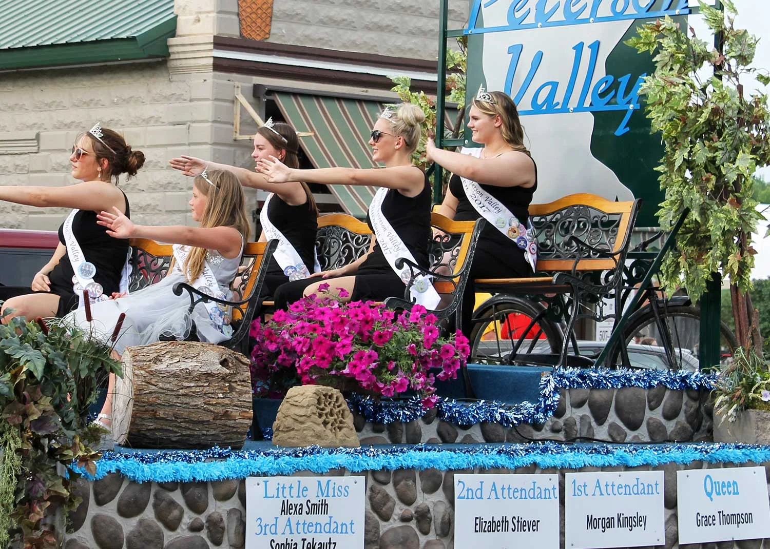 gd-parade-peterson-rushford-missess.jpg