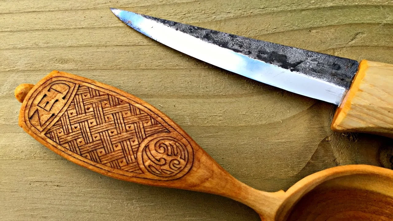 Kolrosing dates back to the Viking times and is the Scandinavian tradition of incising thin decorative lines and patterns in carved wood and filling with dark powders (charcoal, coal dust, coffee grounds, graphite, ground bark) or colored wax, etc. for contrast,