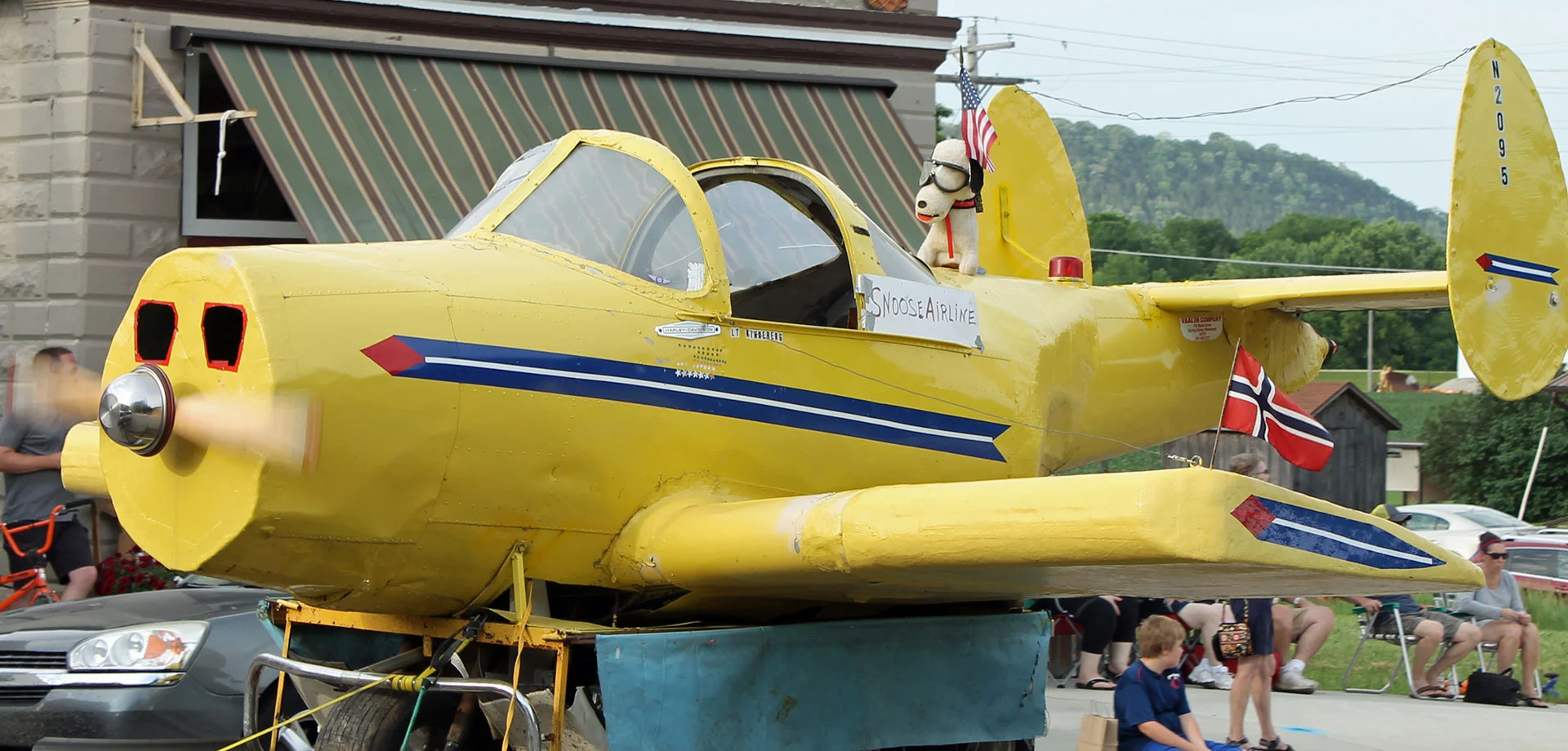 gammeldag-hero-parade-airline-hd.jpg