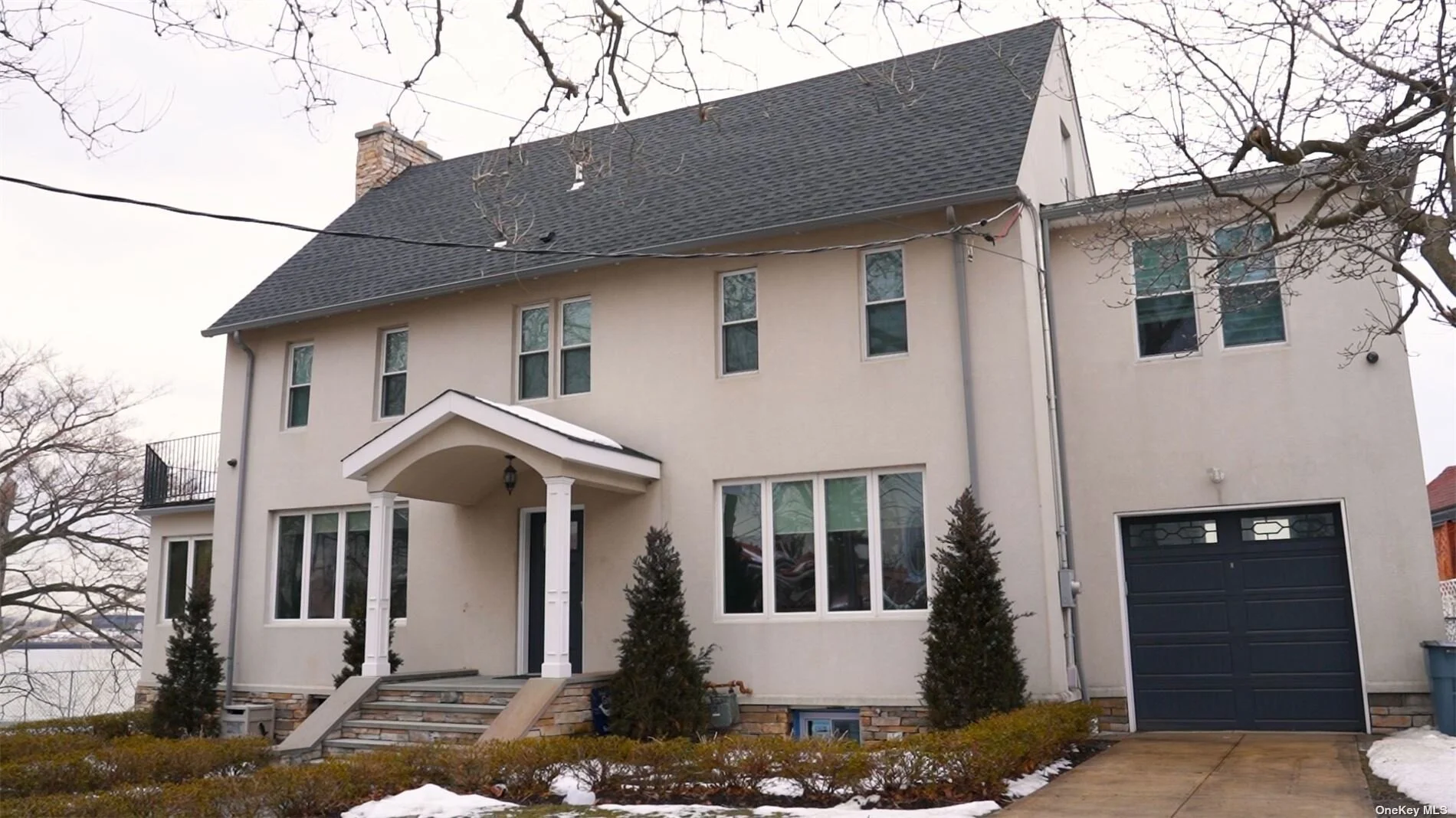 FOR SALE: 17 Boulevard, Malba, NY 11357