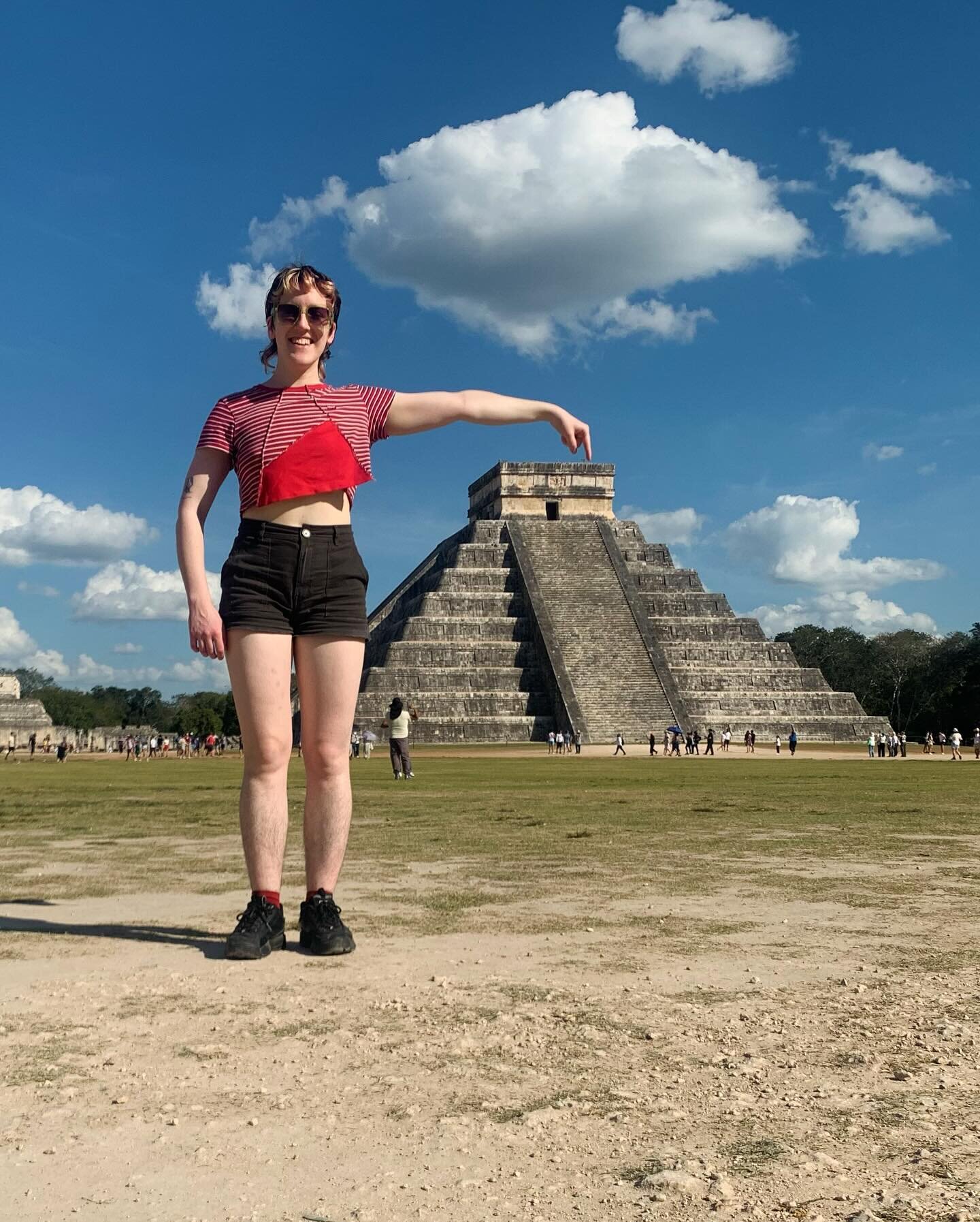 A magical first four days in Mexico starting in Playa del Carmen (and surrounding areas) 🇲🇽 

I saw Chich&eacute;n Itz&aacute; (one of the seven wonders of the world), made some wonderful friends, swam in the sea, ate chilaquiles, tried to protect 