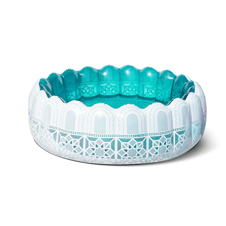 la vaca inflatable pool