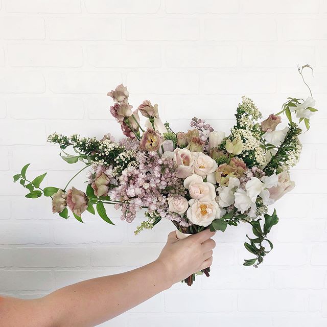 oh, just everything that is femme, fluffy and good in the world for this sweet elopement bouq.