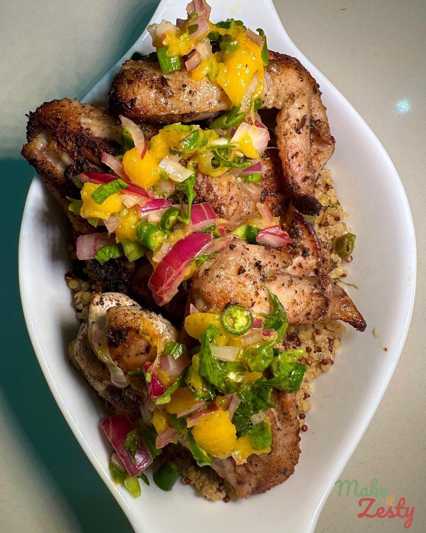 Foodies got creative in the kitchen  and whipped up some tasty mango salsa grilled chicken with quinoa! #mealprepping made easy with a little help from #ChefMIZ 

#makeitzesty #homemadecooking #freshmango homemade #privatechef #foodies #foodstagram
