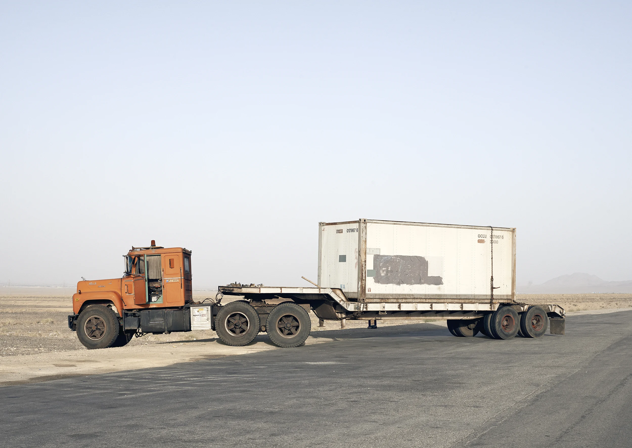 ZO_Mack Truck, Kashan, Iran, 2015.jpg