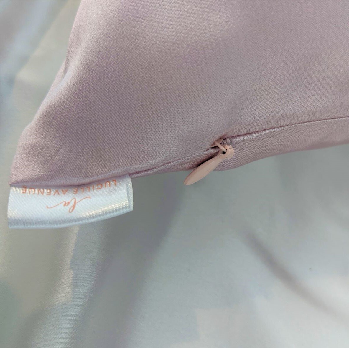 Silk Pillowcase - 30 Momme 100% Mulberry Silk Pillowcase by Lucille ...
