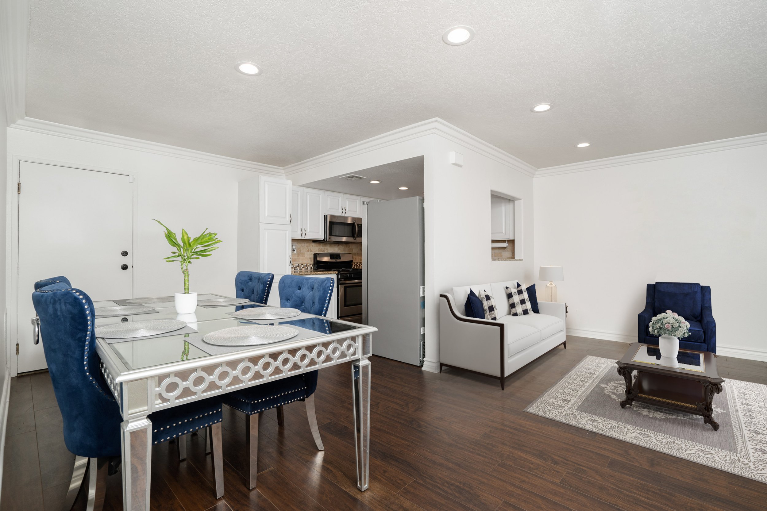 Anna Lanuza is your Agoura Hills Expert