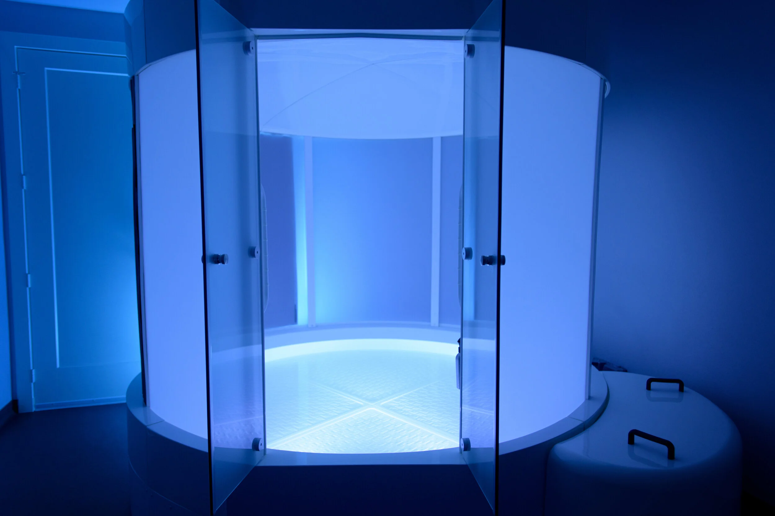 Open Float Around Pool | RelaxLab