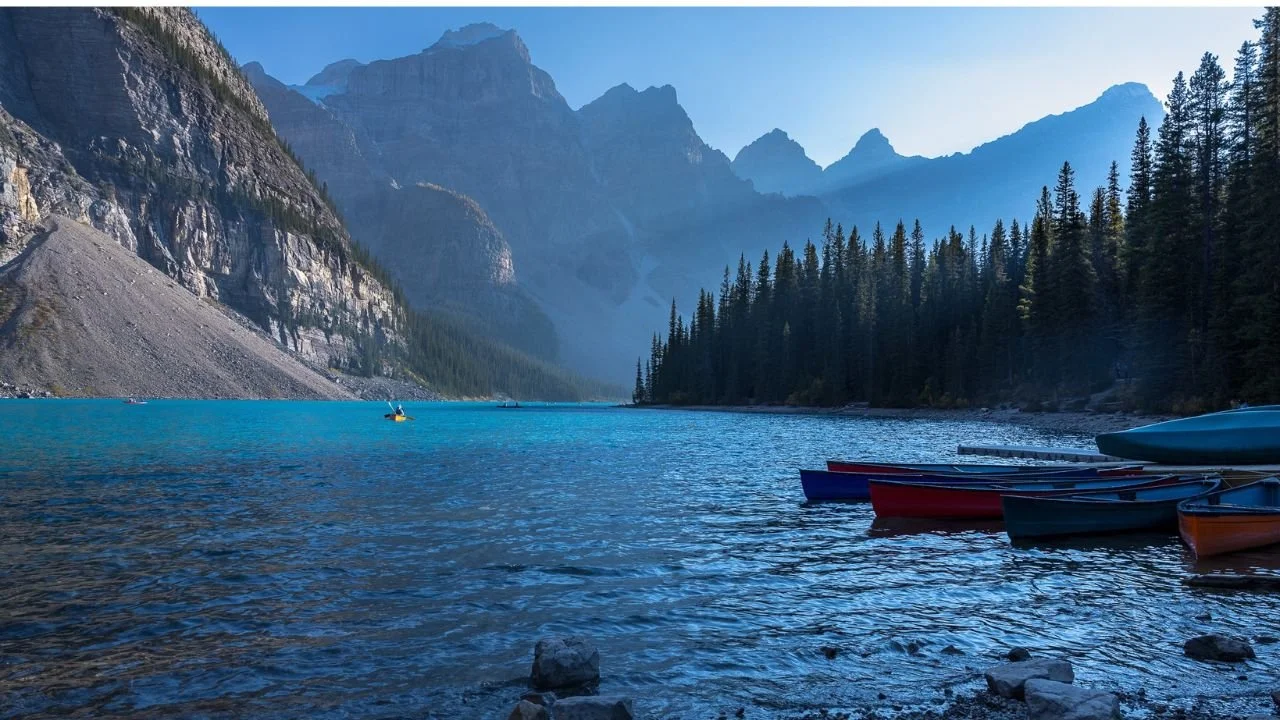 Best Time to Go to Banff to Avoid Crowds and See Turquoise Lakes
