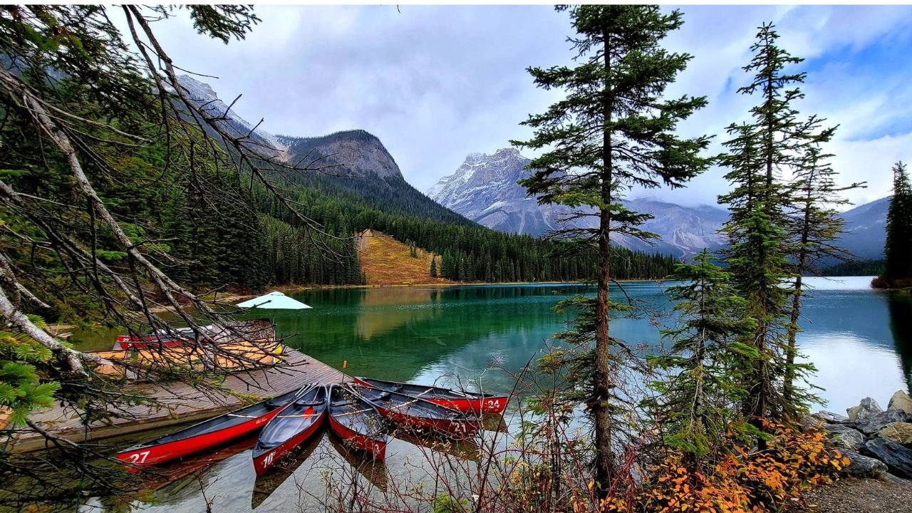 Kootenay National Park vs Yoho National Park: 5 Tips to Choose the Right Park