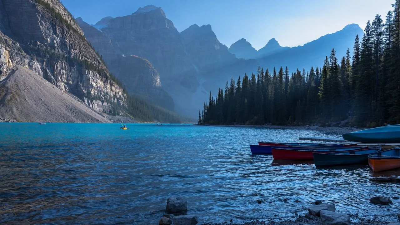 Private Tours vs Self-Driving: Best Way to Travel Calgary to Lake Louise