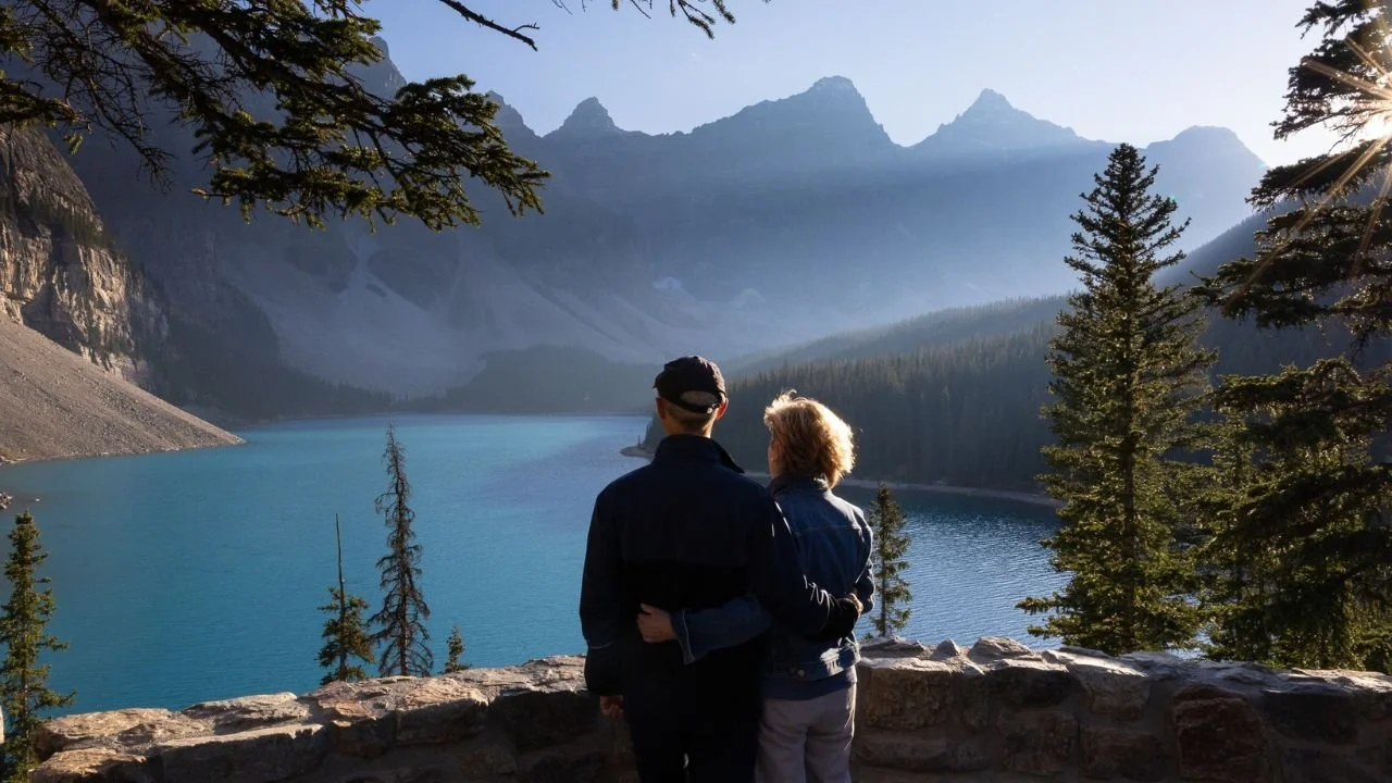 5 Amazing Places to Stop on a Lake Louise to Calgary Road Trip