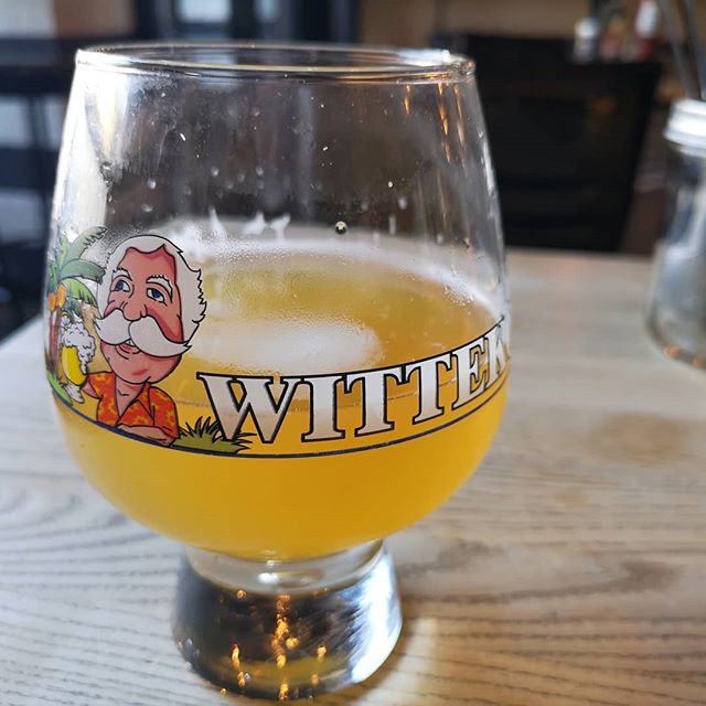 A #wittekop  #belgian #wheat beer, couldn't resist taking a (big) sip before the photo. Light, sweet and wheaty, just how I like them. Highly recommended if you like #leffeblonde or #erdinger. #weissbeer #wheatbeer #geneva