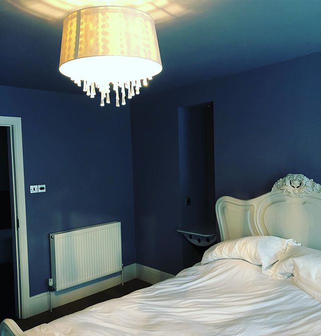 Room 11 in The Habit looking really welcoming. We love the grey in this room and think it looks really sophisticated.
#ilfracombe #bighouseholidays #devon #familyholiday #weekend