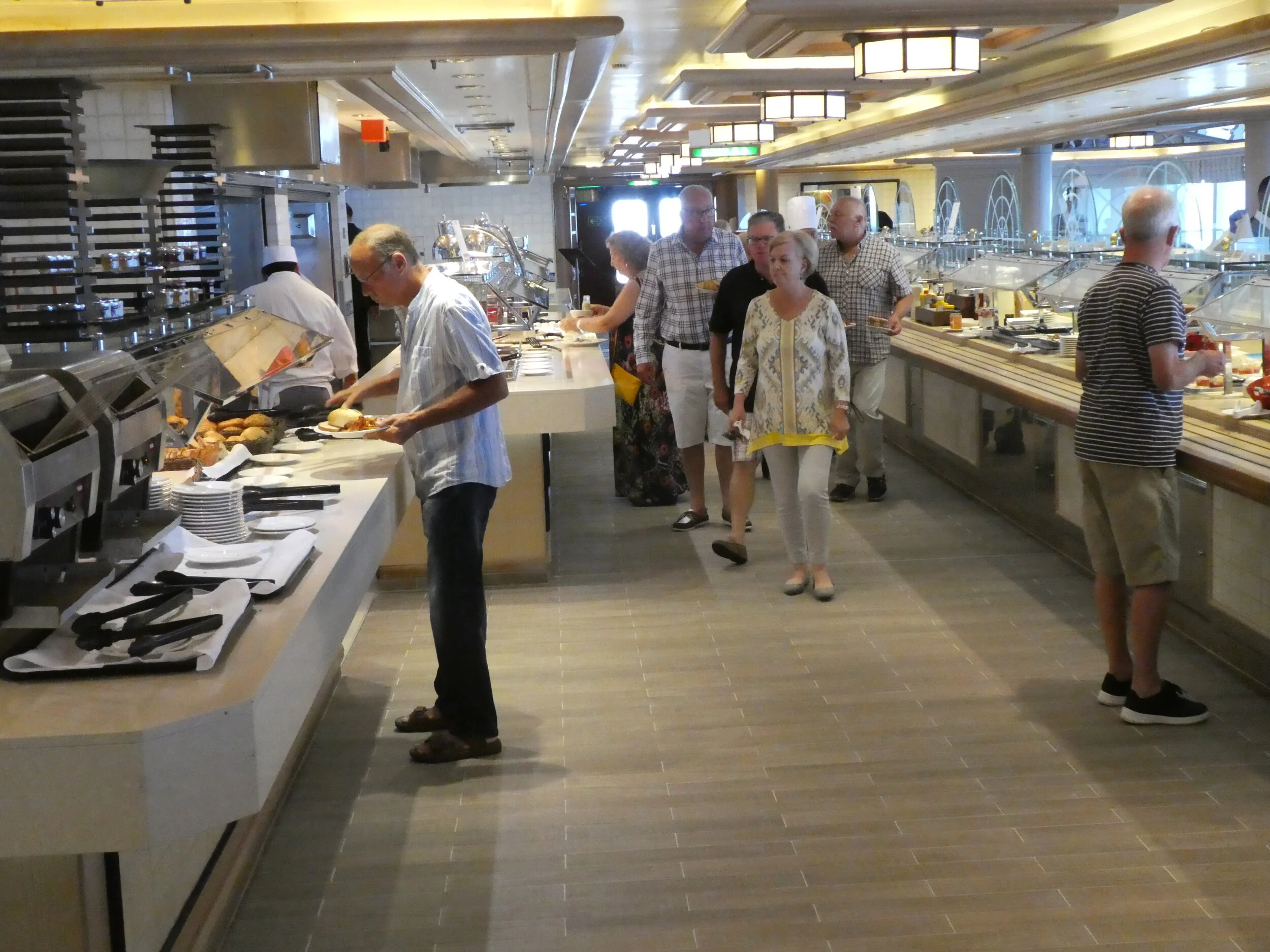 Lido Buffet. Large and usually uncrowded