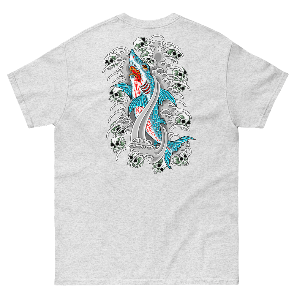 Color shark with blood swimming in skulls back print on grey t shirt