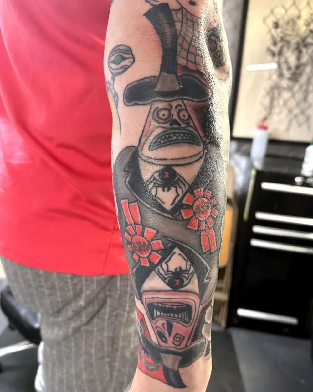 Tim Burton tattoo in full color and sleeve. 