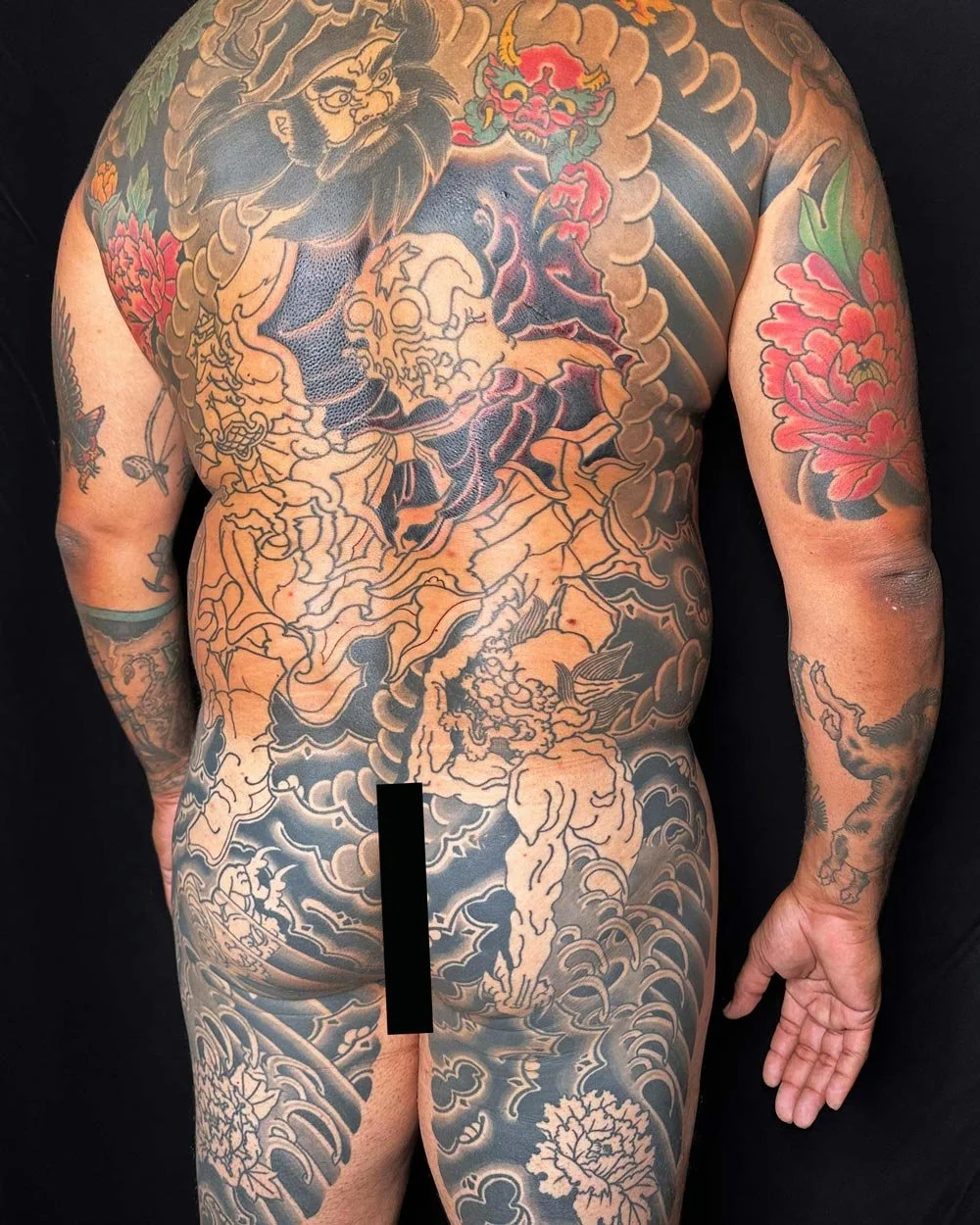 Japanese-style tattoo in color of a full backpiece.