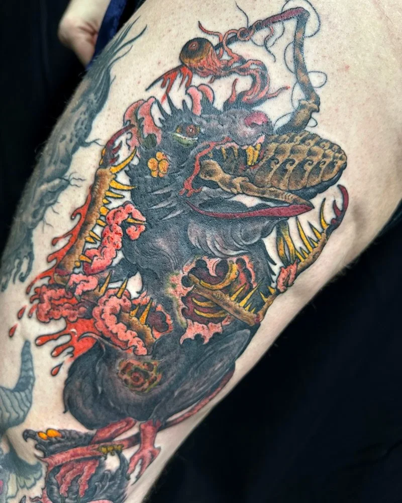 A rat fighting a cockroach. 
Currently booking tattoo appointments in Brooklyn at @greenpointtattooco and Upstate NY at @hudson_river_tattoo 

To book, call either shop or send me an email. Your design or mine. 

#customtattoos #colortattoos #tattooa